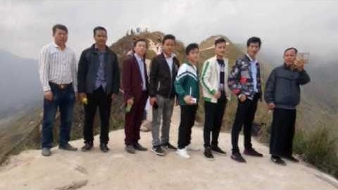 Tswv yexus yog qhov khom pub karaoke