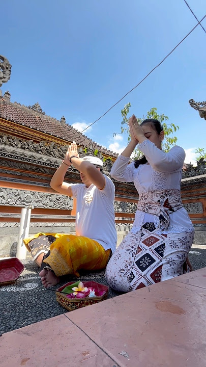 https://vt.tiktok.com/ZSUMyUaKk/