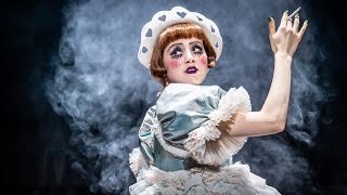 Watch Maude Apatow and Mason Alexander Park in Cabaret | West End trailer