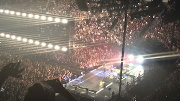 U2 - Zooropa / Where The Streets Have No Name @ Bercy Arena (Paris)