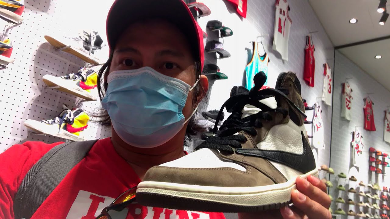 HYPE SNEAKERS ON THE SHELF OF DUBAI MALL YouTube