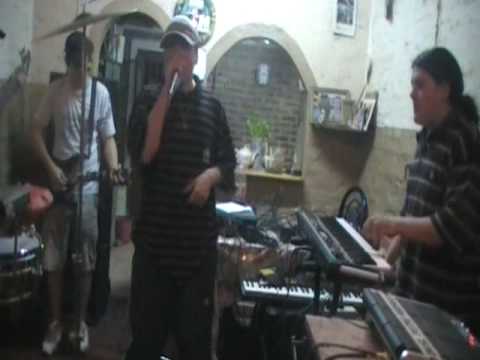 Watch the video for La Bicicleta Cumbialate Com