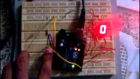 Arduino + Display 7 Segmentos + Pulsador + Interrupción