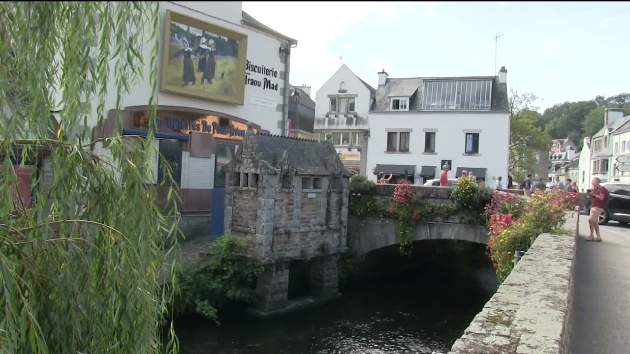 Bretagne   ,PONT - AVEN et le bois d' Amour