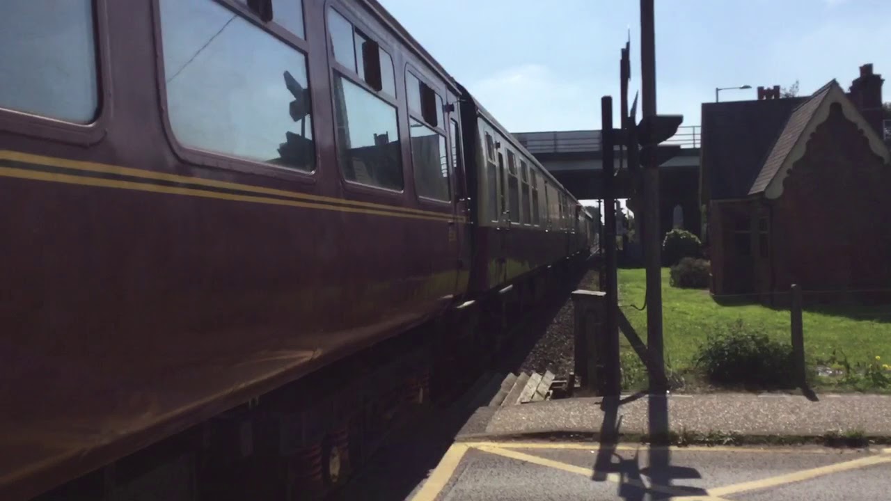 Dereham Greens Road Level Crossing (Norfolk) Sunday 02.09.2018