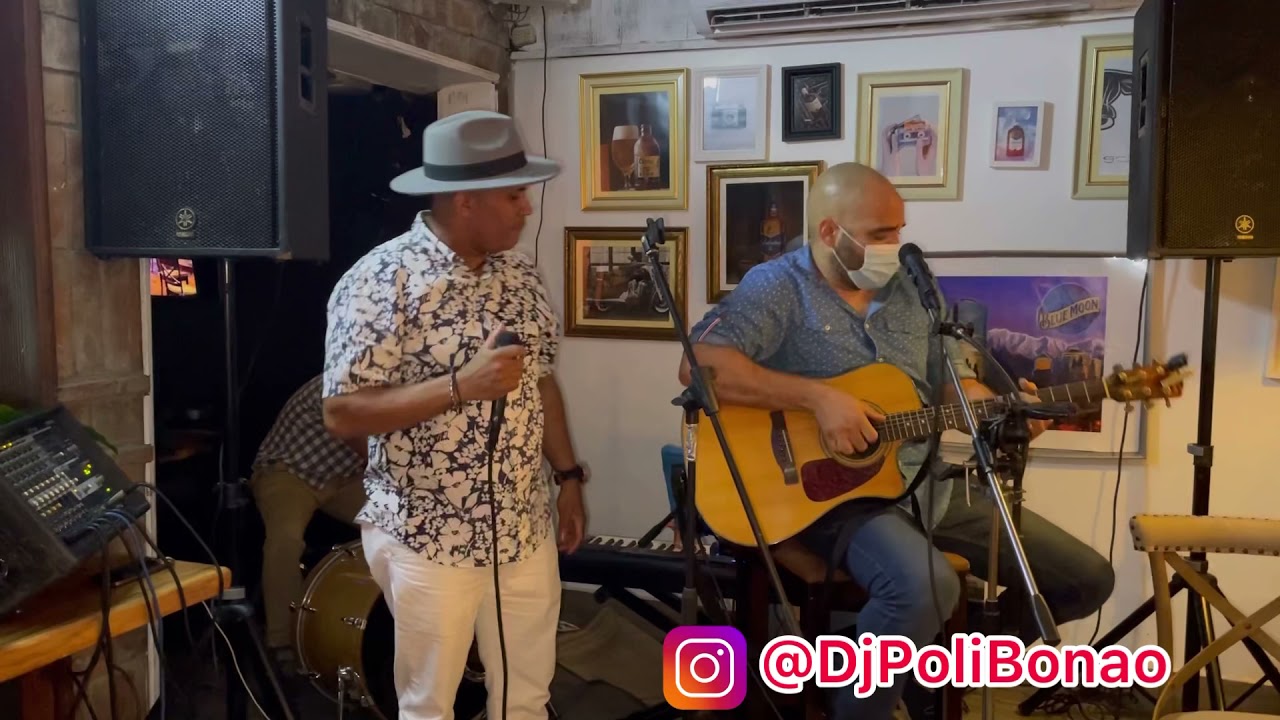 Café Colao Acústico - Hombre Normal Cover Live by 