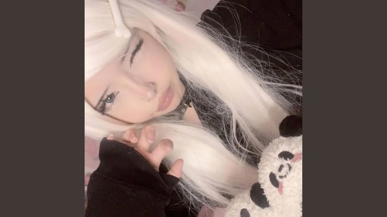 E GIRLS ARE BOOSTING MY EGO (feat. goth)