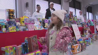 Chicagoland Toy Drive distributes over 5,000 Christmas gifts to families in need