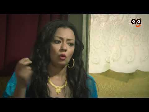 مراته بتشتكي انه أبوه عمال يزنـق أمها بليل ومزودها علي الاخر شوف جوزها عمل معاها ايه