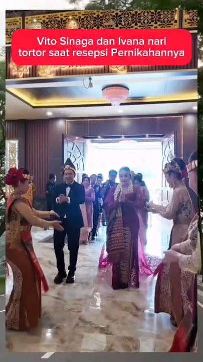 Vito Sinaga and Ivana danced tortor at their wedding