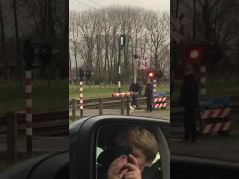 Spoorwegovergang Nuth // Dutch Railroad Crossing