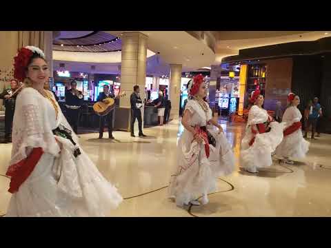 Pool View Room Walkthrough - Embassy Suites by Hilton San Juan Hotel & Casino