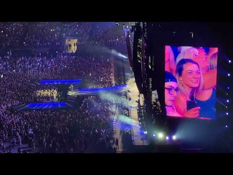 Fast Car (Tracy Chapman Cover) - Luke Combs @ Vancouver BC (May 27th, 2023)