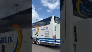 Feestelijke onthulling van onze splinternieuwe Premium Class bussen! 🎉