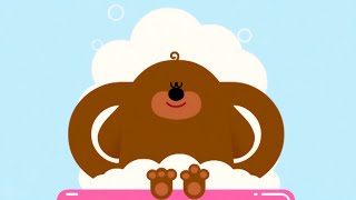 Oua-Oua Prend Un Bain Le Badge Coiffure Hé, Oua-Oua