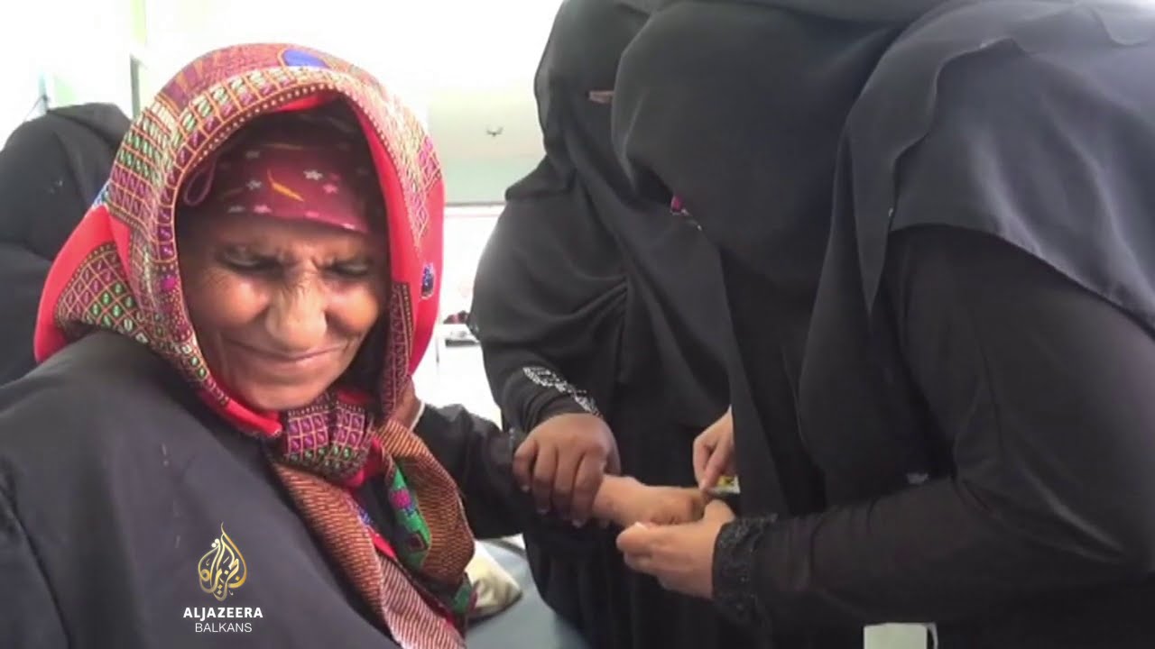تعز: "كل من ينجو من هجمات الحوثيين سيموت بمرض حمى الضنك".