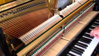 Video thumbnail of "Piano Droit YAMAHA SU 118C Noir brillant 118cm **RARE** EML Pianos (2)"