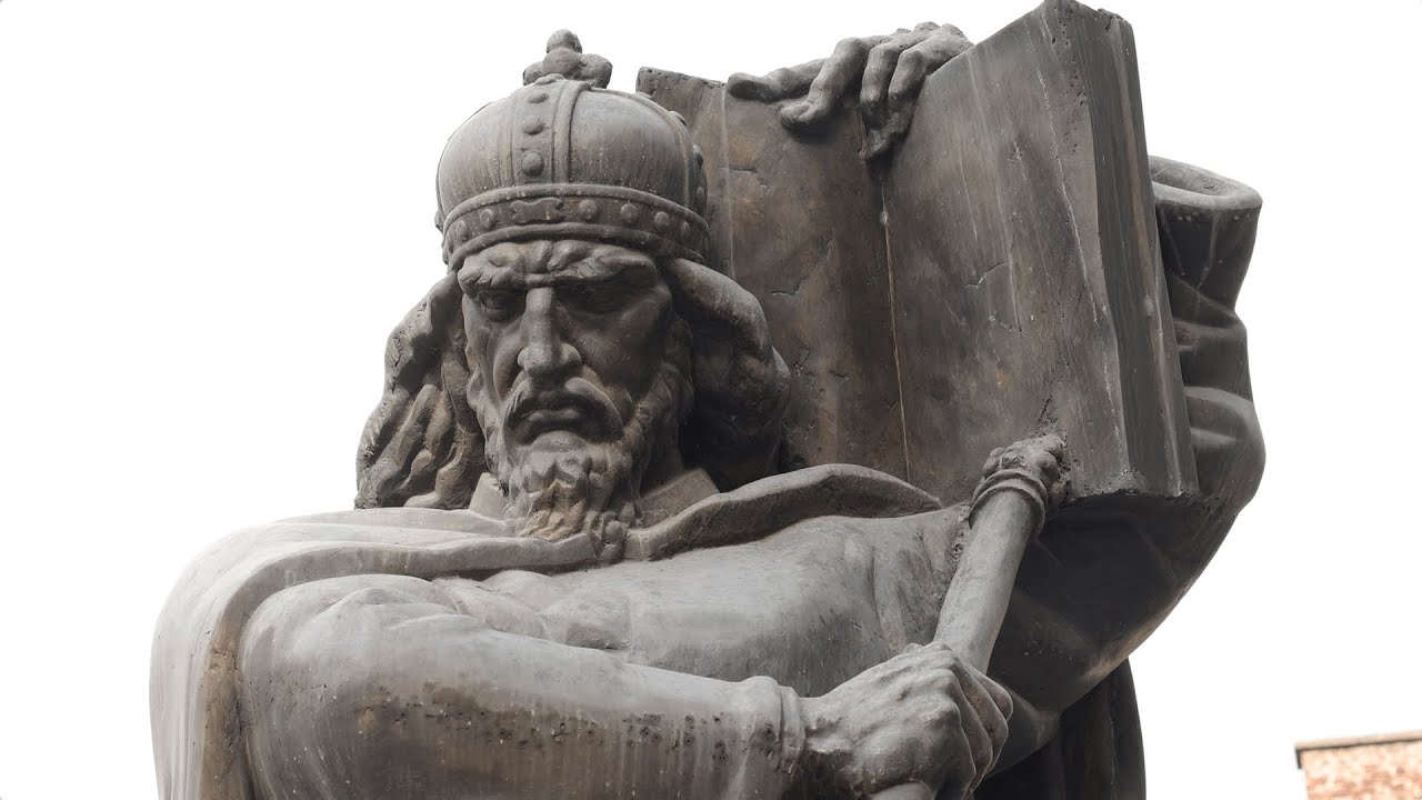 Споменици у престоници - Цар Душан