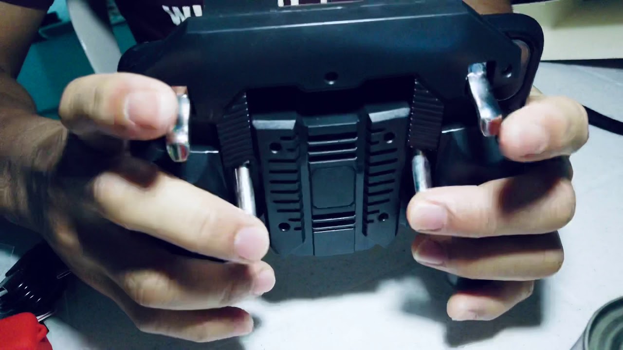 (Unboxing) "AK-77" 6 Finger Mobile Gamepad.