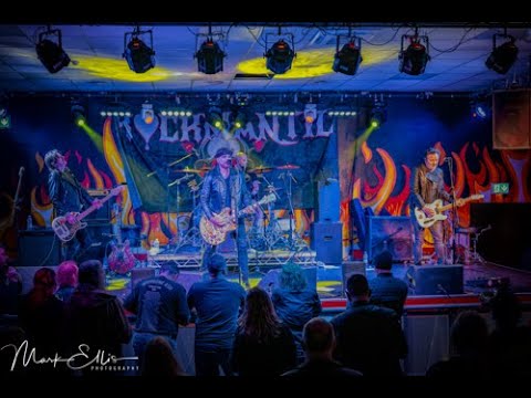 CJ Wildheart - Sitting At Home - Honeycrack Rockmantic Festival Grimsby 2025
