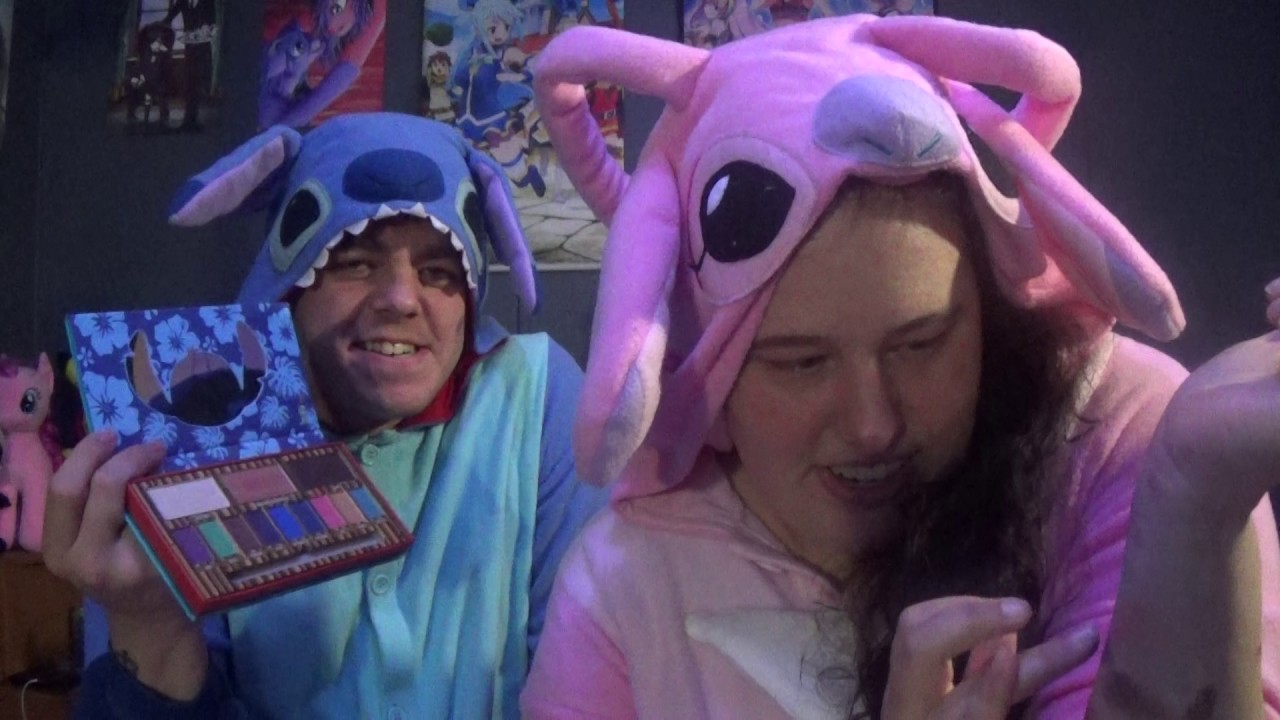 Ohana Lilo & Stitch Eye shadow Palette Review - YouTube