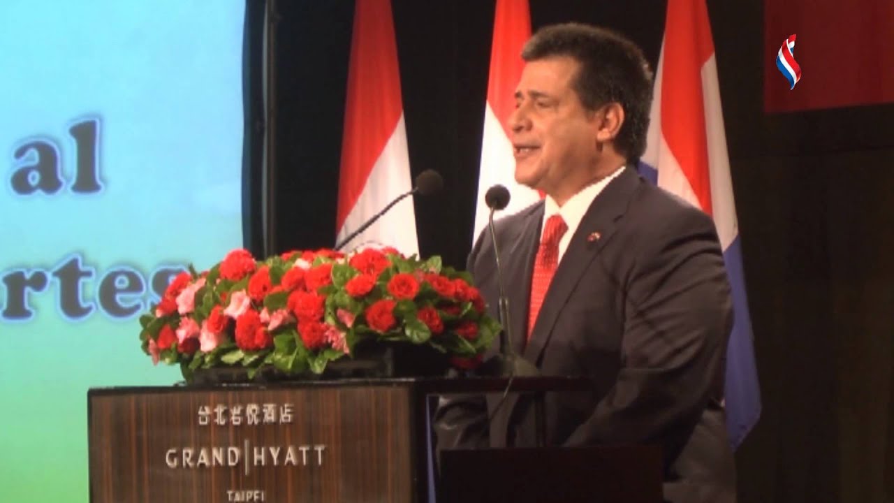 El presidente Horacio Cartes invitó a empresarios de Taiwán a radicar inversiones en Paraguay - YouTube