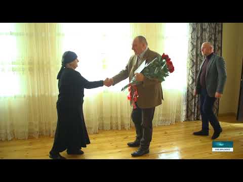 იმერეთის გუბერნატორმა გივი ჭიჭინაძემ დედის დღე რეგიონში მცხოვრებ 112 წლის ქალბატონს მიულოცა