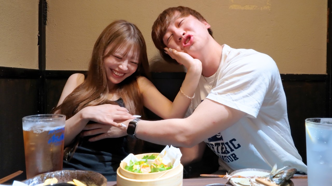I went to an izakaya (Japanese pub) with my girlfriend for the