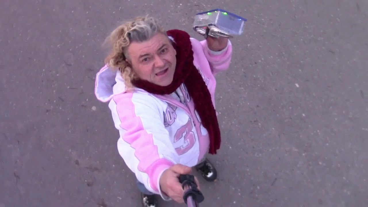 ВАРИАНТ клипа=КОРОНОВИРУС=поёт певец ПРОРОК Самбо-Й SUN BOY...классно на роликах катание !