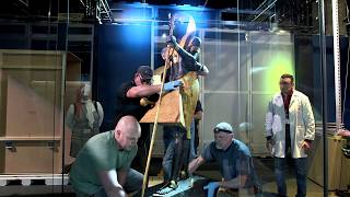 KING TUT - GUARDIAN STATUE - INSTALLATION - CALIFORNIA SCIENCE CENTER