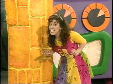 Fe Fi Fo Fum Judy & David's Boom Box - YouTube