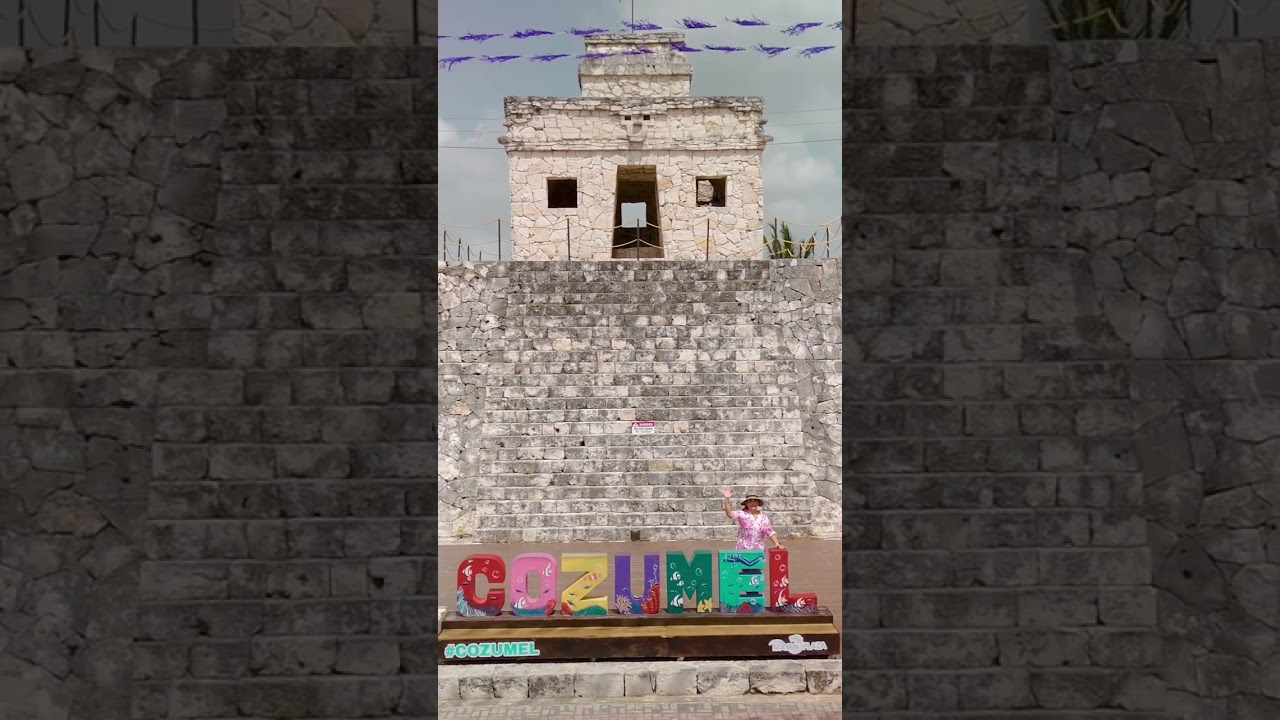 🚌 Discover the hidden corners of Cozumel on our charming City Tour! 🇲🇽✨