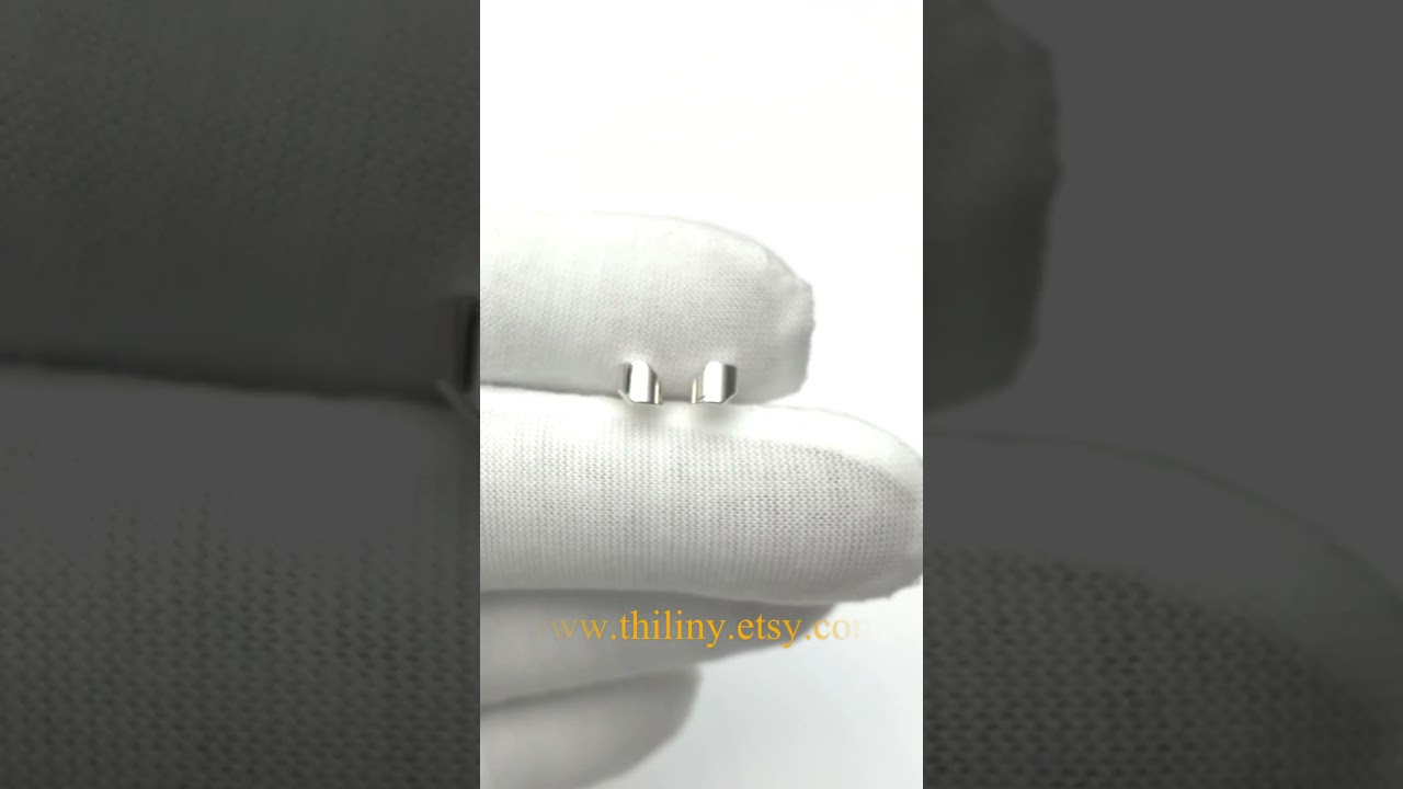 Sterling Silver Faceted Stud Earrings 