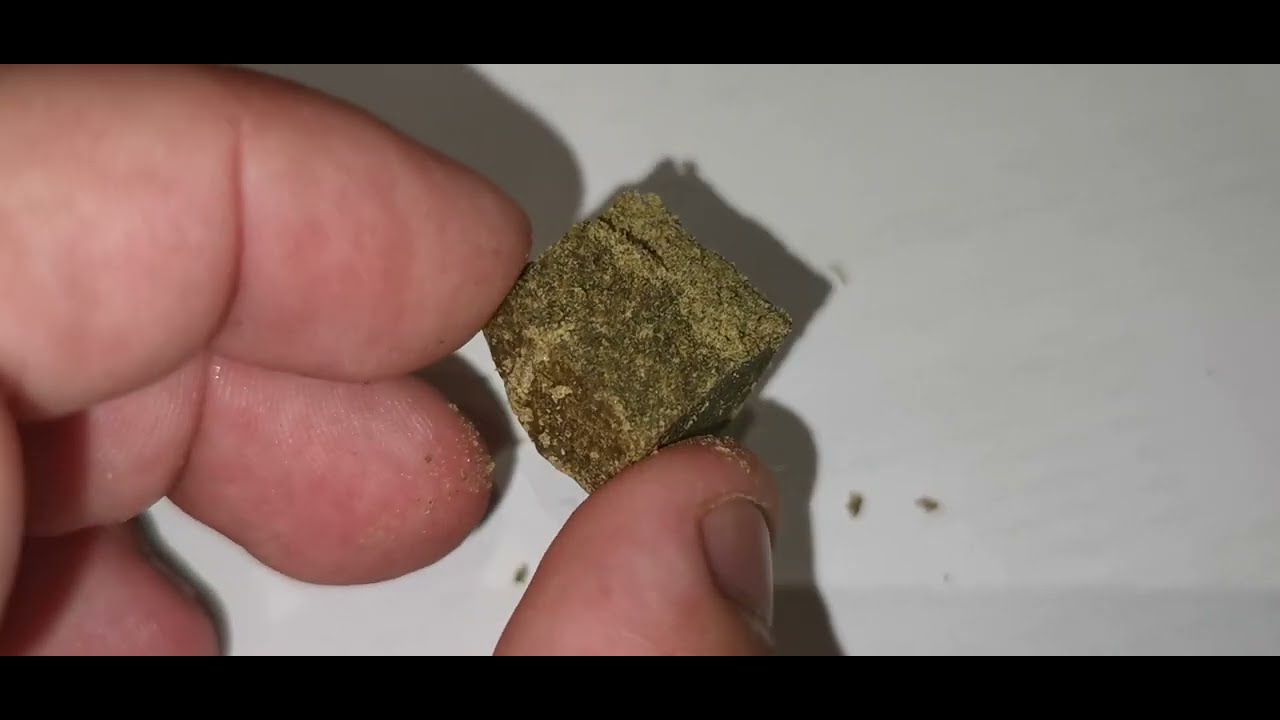 Ouverture d'un colis de weed et hash GOLDEN CBD et autres produits