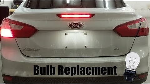 2010-2016 Ford Focus: Tail Light Bulb Replacement
