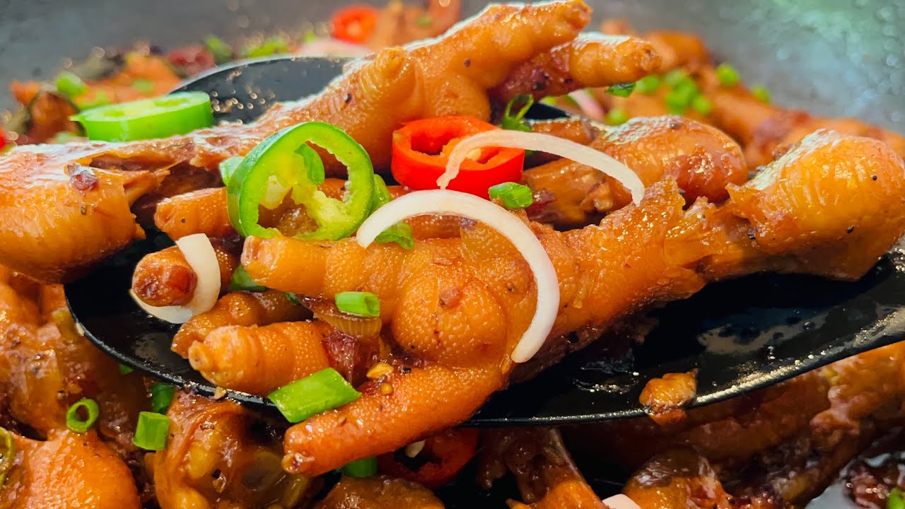 QUICK AND EASY CHICKEN FEET RECIPE [ ADOBONG PAA NG MANOK ] - YouTube