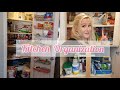 KITCHEN ORGANIZATION // Pantry organization + under the kitchen sink // FAIL!!