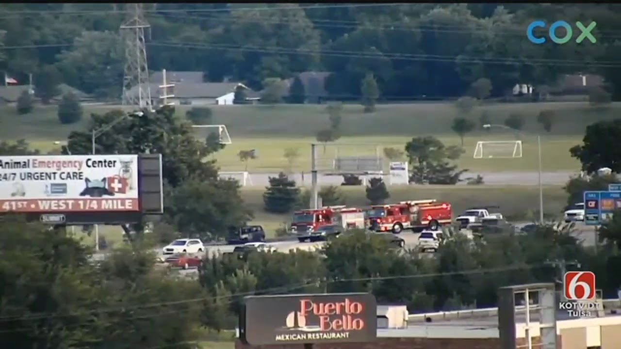 WATCH: Tulsa Firefighters Respond To Car Fire On 169 - YouTube
