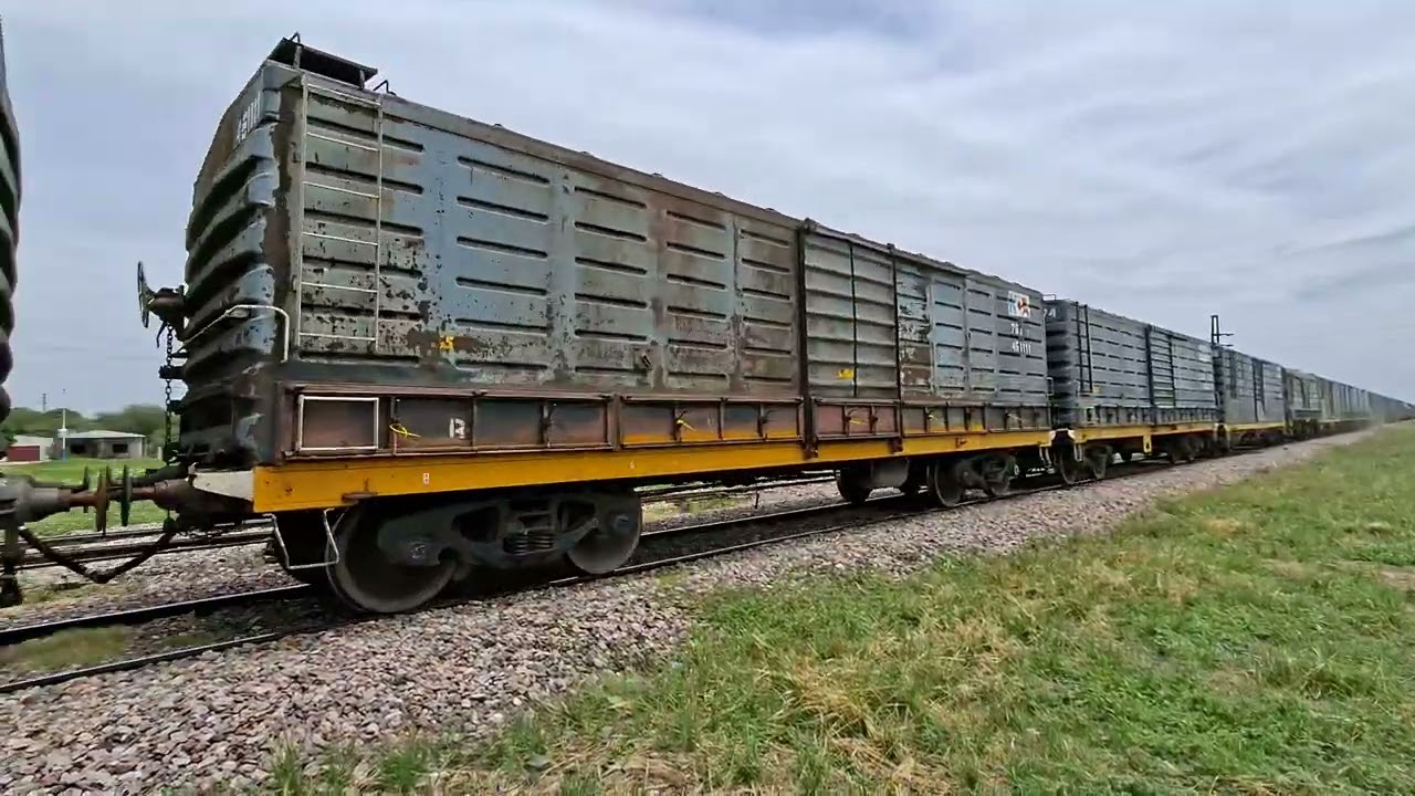Tren Cargado NCA por Estación Ex Súper Intendente Ledesma (Tacanas)