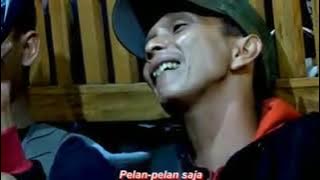 PELAN-PELAN SAJA KOTAK cover by trisuaka ft nabila mantapp gaesss