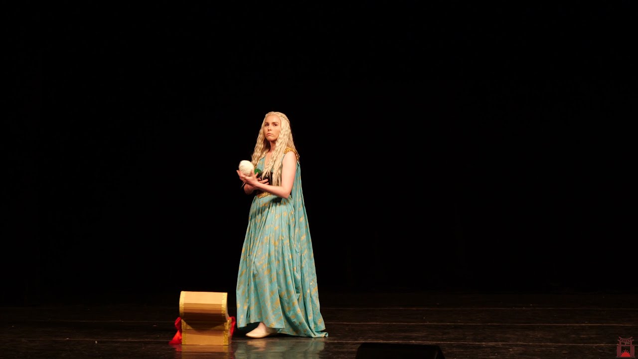 Игра престолов (Дейенерис Таргариен) - NARU (Косплей дефиле, не азия) - Тогучи 2021