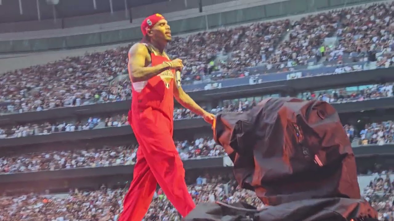 Chris Brown - Heat / New Flame Live @ Breezy Bowl XX Tottenham Stadium London (22/06/2025)