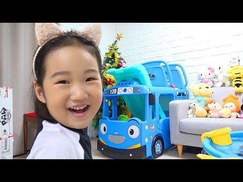 <strong>Boram</strong> &amp;#<strong>39</strong>;s funny stories with paw patrol water Toys for children.