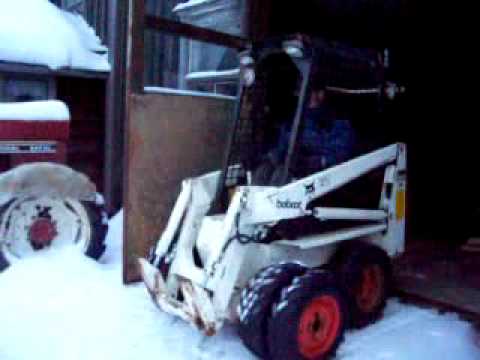 Bobcat 310 - YouTube