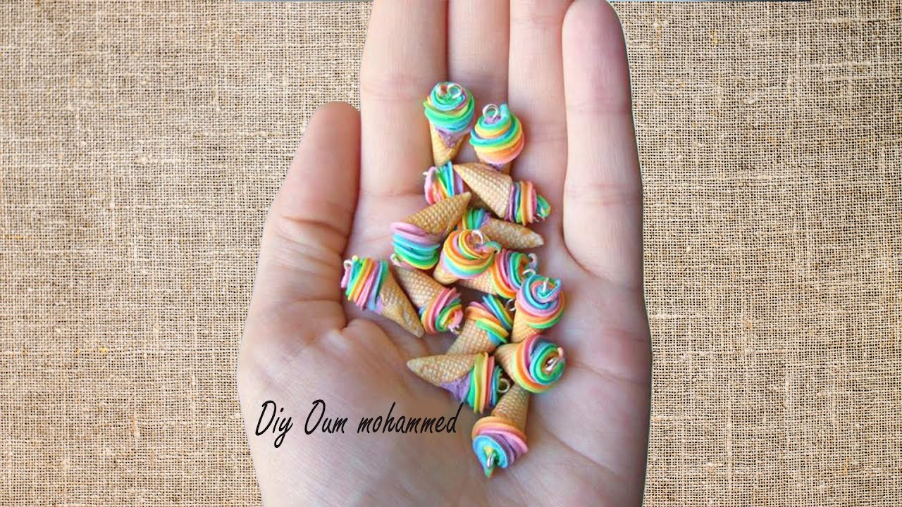 أشكال لتزيين الثلاجة بعجينة السيراميك.