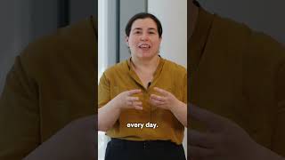 Asimina Arvanitaki: It’s the little things #shorts #snfnostos #physics #theoreticalphysics