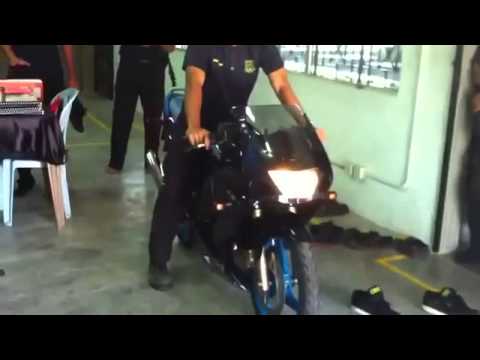  Kawasaki RR 150 Malaysia  Sedia Berentap YouTube