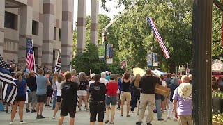 Group sets out to thank police with 'Back the Blue' rally in downtown Raleigh