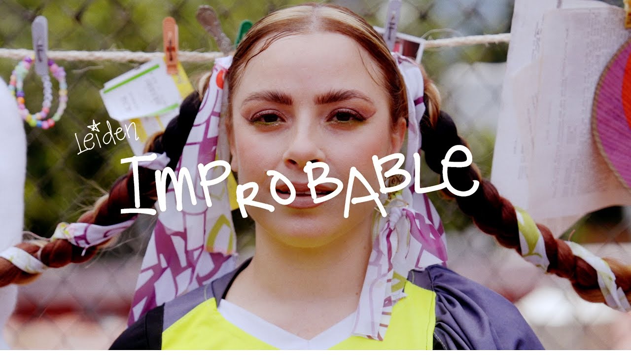 YouTube पर LEIDEN - IMPROBABLE (Video oficial) देखें YouTube पर LEIDEN - IMPROBABLE (Video oficial) देखें