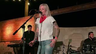 Gin Wigmore  Hey Ho (Live at Pappy + Harriet, Pioneertown  CA) (Nov 2021)